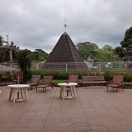 Apartamento No Residencial Village No Centro De Gramado, Com Piscina Aquecida E Hidromassagem Luaran gambar